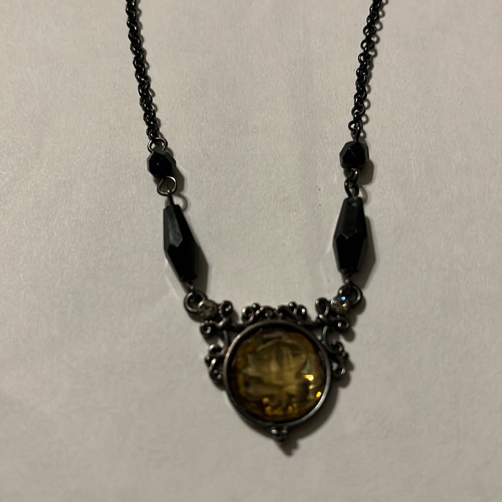 1928 black yellow rose necklace